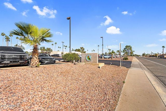 13812 N KAANAPALI Drive, Sun City, AZ 85351