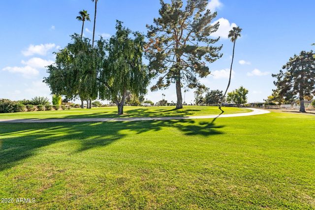 13812 N KAANAPALI Drive, Sun City, AZ 85351