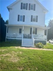 889 Hope Street 3, Bristol, RI 02809