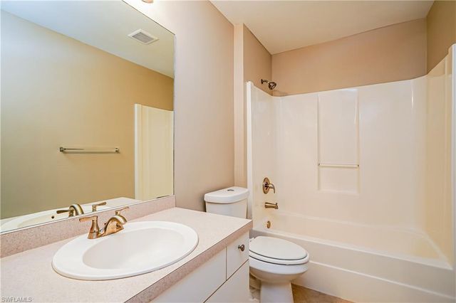 160 SE 27th TER, Cape Coral, FL 33904