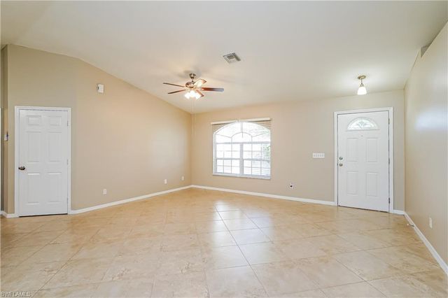 160 SE 27th TER, Cape Coral, FL 33904