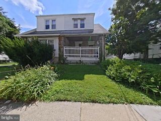 121 ASHBY RD, Upper Darby, PA 19082