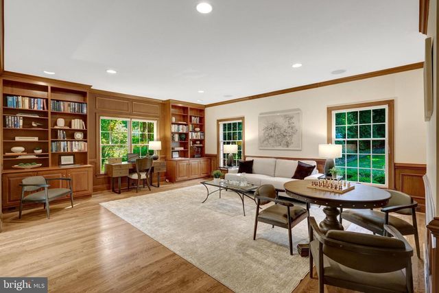 8014 GREENWICH WOODS DR, Mclean, VA 22102