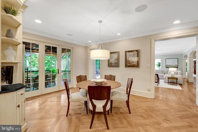 8014 GREENWICH WOODS DR, Mclean, VA 22102