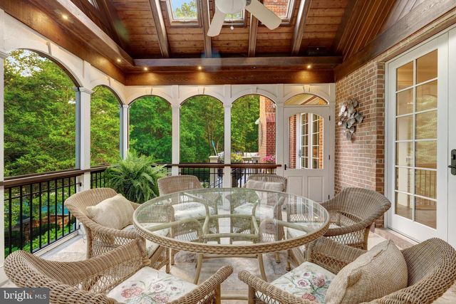 8014 GREENWICH WOODS DR, Mclean, VA 22102