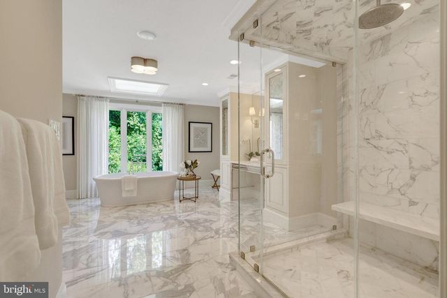 8014 GREENWICH WOODS DR, Mclean, VA 22102