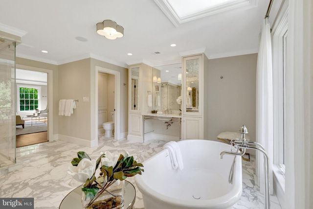 8014 GREENWICH WOODS DR, Mclean, VA 22102