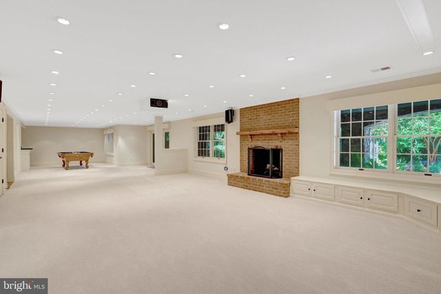 8014 GREENWICH WOODS DR, Mclean, VA 22102