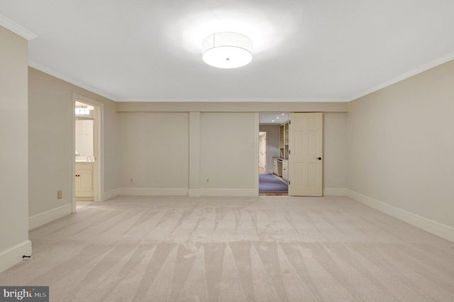 8014 GREENWICH WOODS DR, Mclean, VA 22102