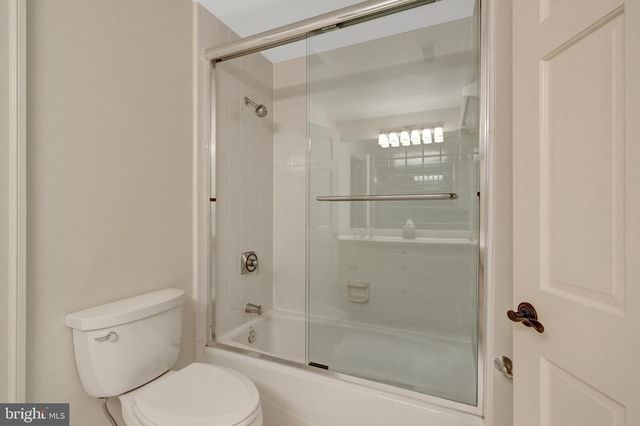 8014 GREENWICH WOODS DR, Mclean, VA 22102