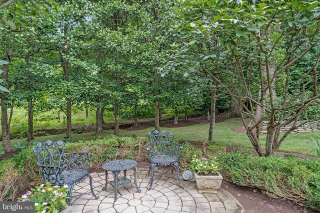 8014 GREENWICH WOODS DR, Mclean, VA 22102