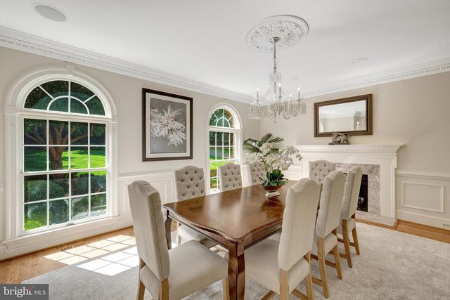 8014 GREENWICH WOODS DR, Mclean, VA 22102