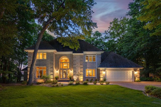 6306 Maple Ridge, Excelsior, MN 55331