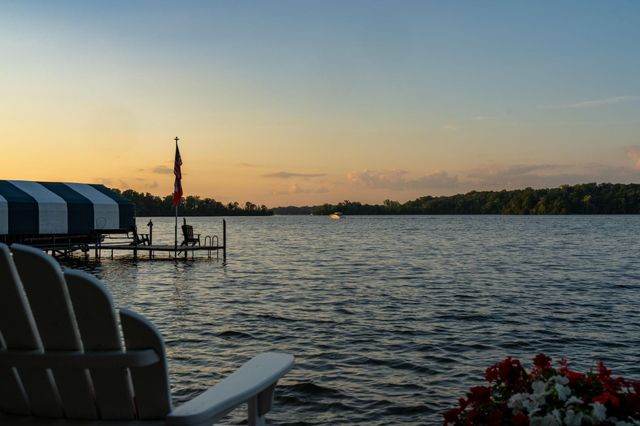 6306 Maple Ridge, Excelsior, MN 55331