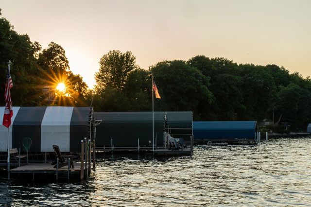 6306 Maple Ridge, Excelsior, MN 55331