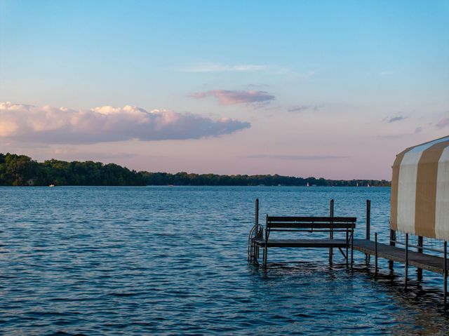 6306 Maple Ridge, Excelsior, MN 55331