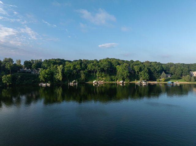 6306 Maple Ridge, Excelsior, MN 55331