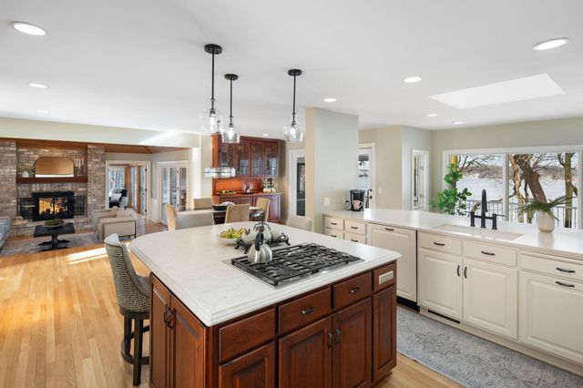 6306 Maple Ridge, Excelsior, MN 55331