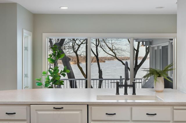 6306 Maple Ridge, Excelsior, MN 55331