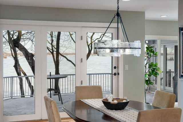 6306 Maple Ridge, Excelsior, MN 55331