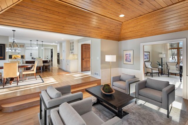 6306 Maple Ridge, Excelsior, MN 55331