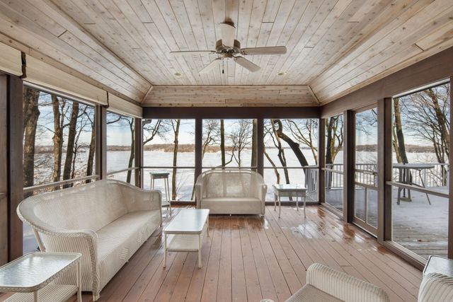 6306 Maple Ridge, Excelsior, MN 55331