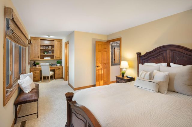 6306 Maple Ridge, Excelsior, MN 55331