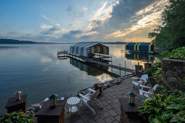 6306 Maple Ridge, Excelsior, MN 55331