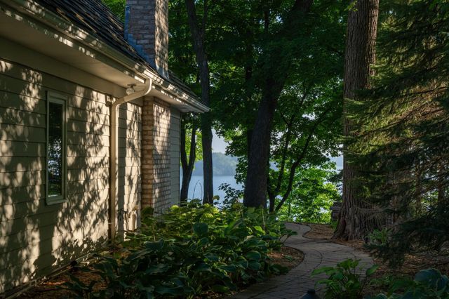 6306 Maple Ridge, Excelsior, MN 55331