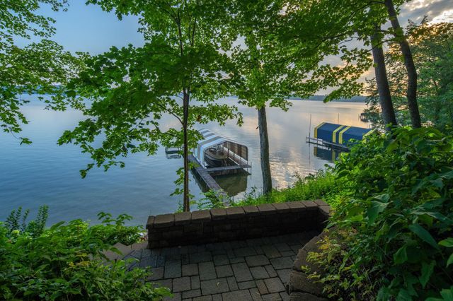 6306 Maple Ridge, Excelsior, MN 55331