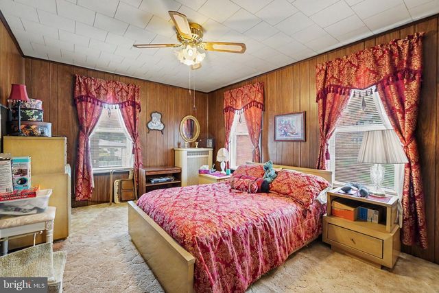 813 MAIN ST, Lykens, PA 17048