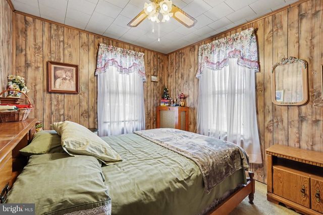 813 MAIN ST, Lykens, PA 17048