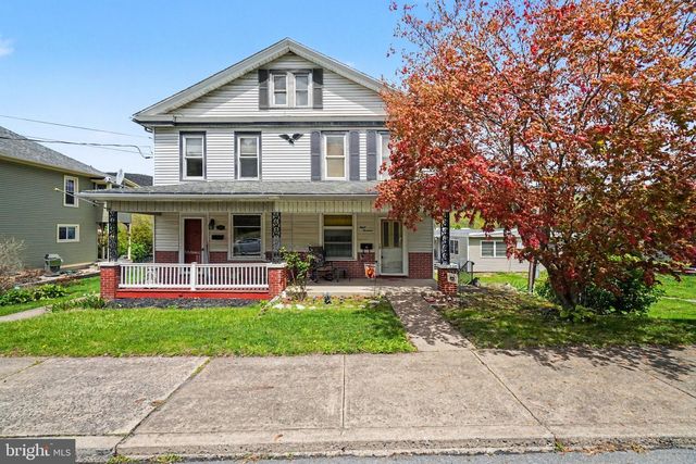 813 MAIN ST, Lykens, PA 17048