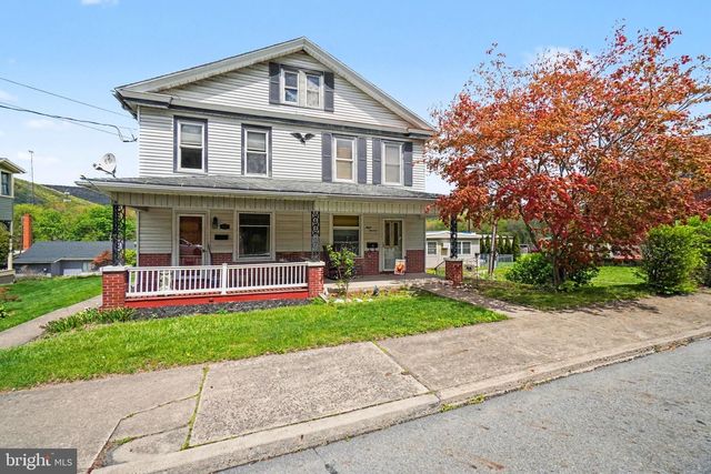 813 MAIN ST, Lykens, PA 17048
