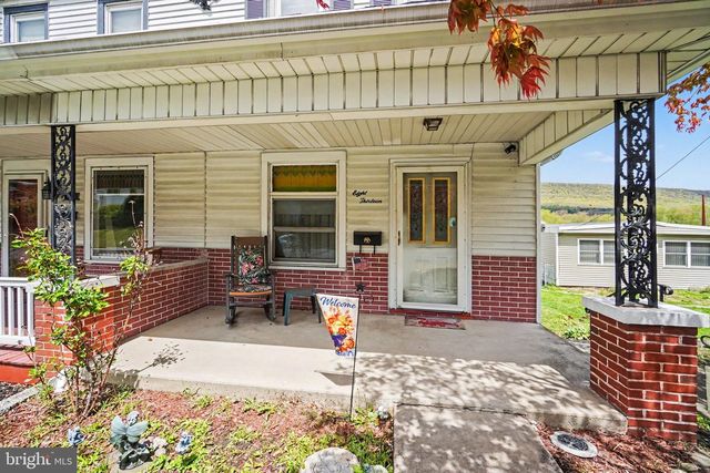 813 MAIN ST, Lykens, PA 17048