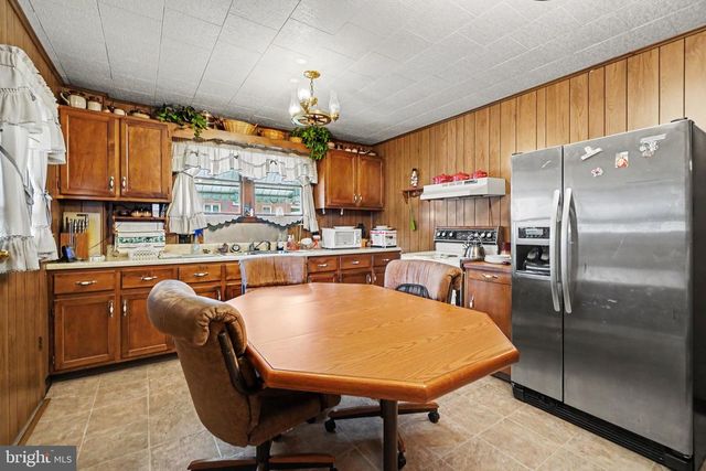 813 MAIN ST, Lykens, PA 17048
