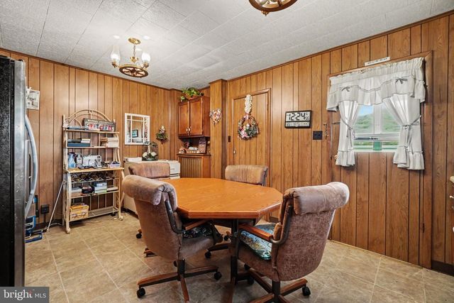 813 MAIN ST, Lykens, PA 17048
