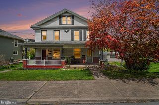813 MAIN ST, Lykens, PA 17048