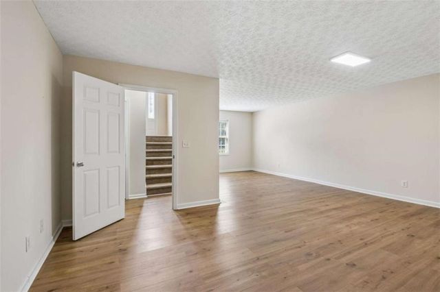 208 Albert Lane, Jefferson, GA 30549