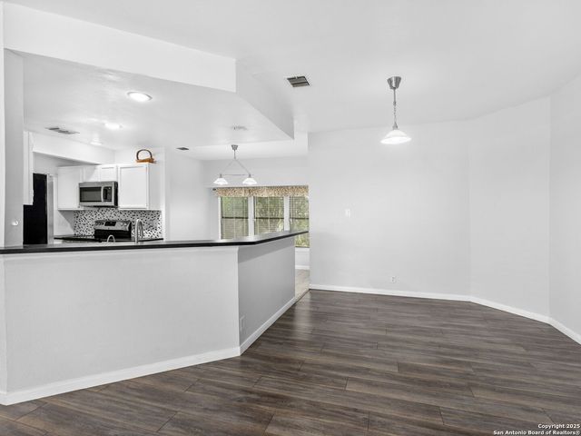5430 Vista Court, San Antonio, TX 78247