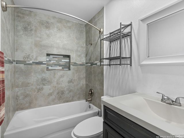 5430 Vista Court, San Antonio, TX 78247