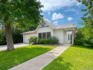 5430 Vista Court, San Antonio, TX 78247