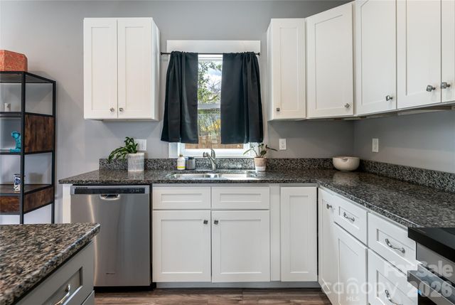35 Alice Clement Lane, Asheville, NC 28803
