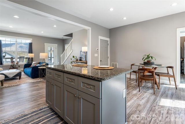 35 Alice Clement Lane, Asheville, NC 28803