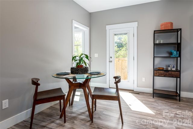 35 Alice Clement Lane, Asheville, NC 28803