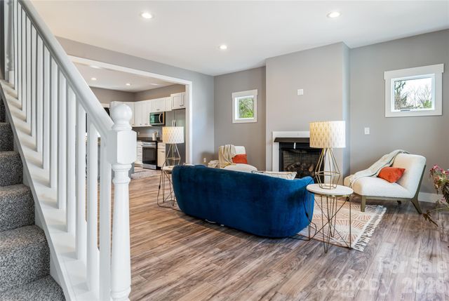 35 Alice Clement Lane, Asheville, NC 28803