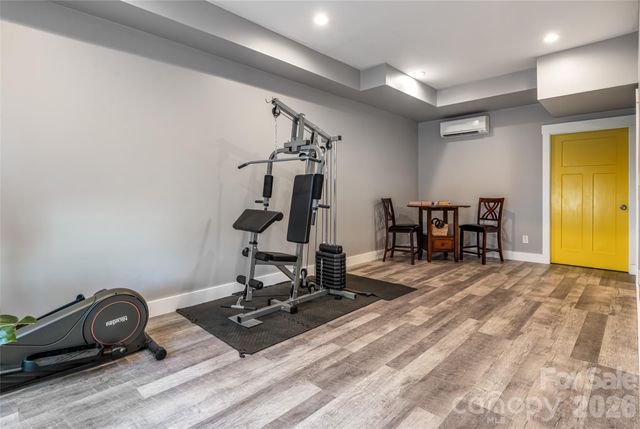 35 Alice Clement Lane, Asheville, NC 28803
