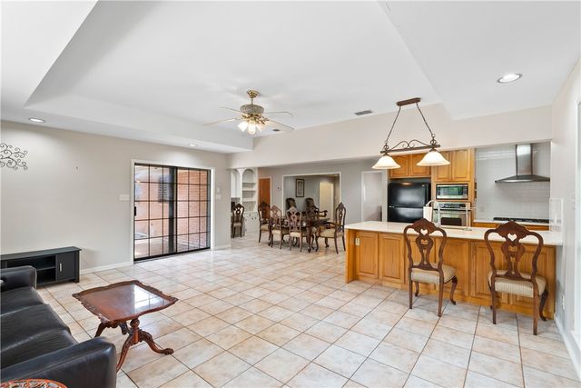 3540 Pecan St, Corpus Christi, TX 78411