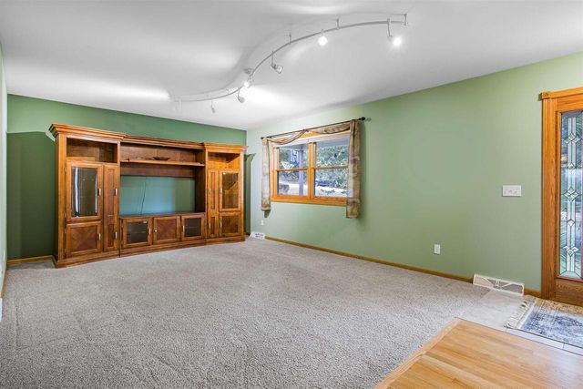 S4395 Cedarberry Lane, Baraboo, WI 53913