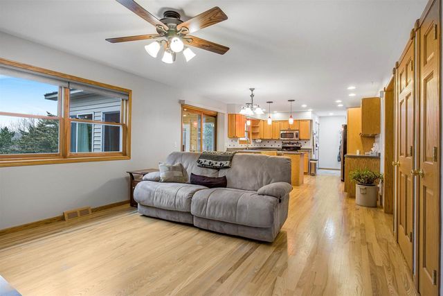 S4395 Cedarberry Lane, Baraboo, WI 53913